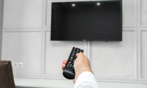 تلویزیون ایوا صدا دارد تصویر ندارد